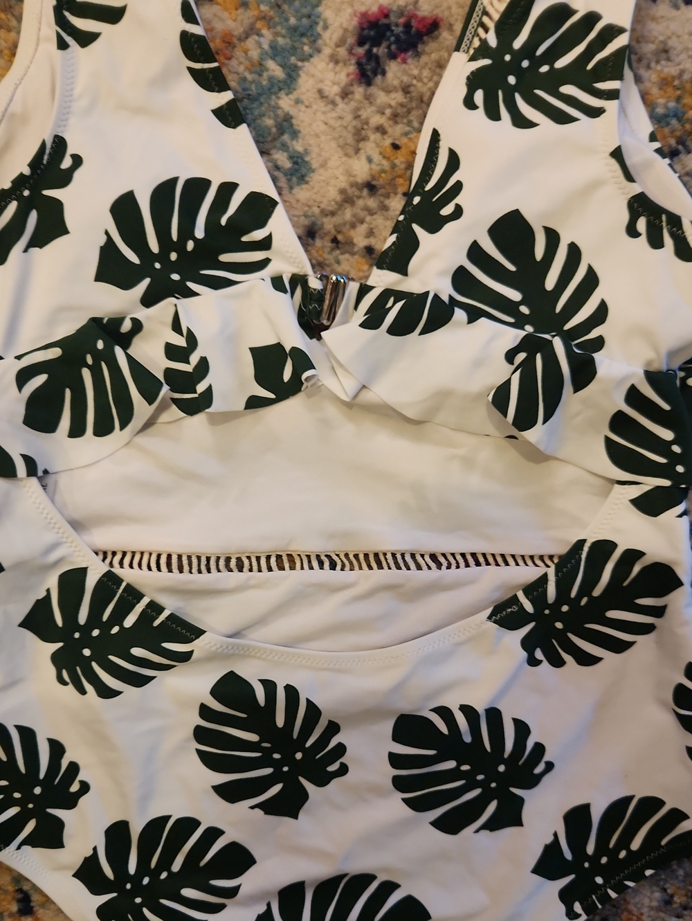 Cupshe SZ XL One Piece Green Leaf Swimsuit - Picture 3 of 7